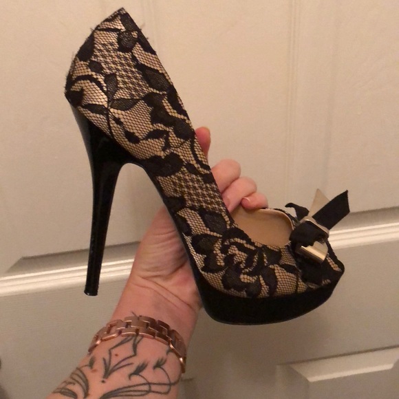 Heels - Picture 3 of 4